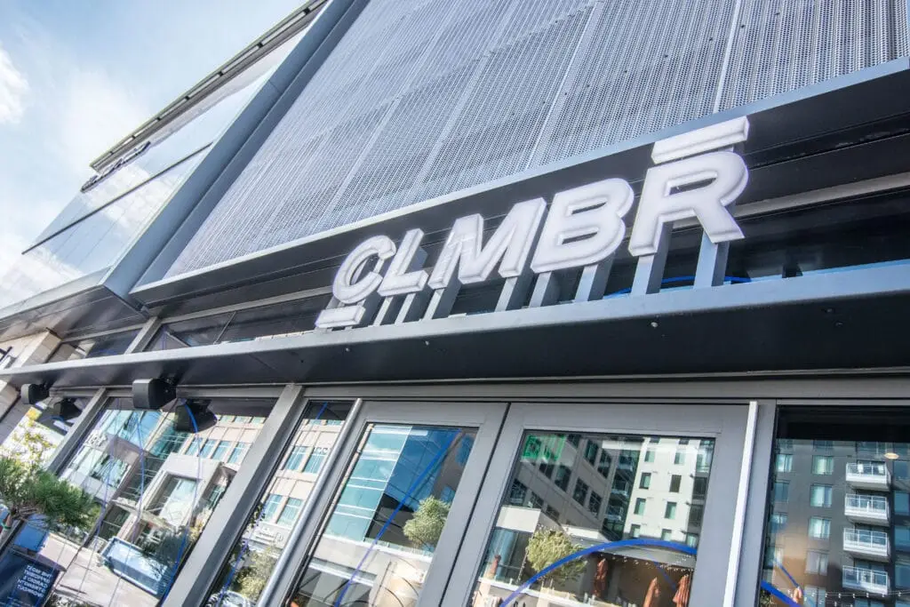 climbr-denver-tenant-improvement-curbside.webp