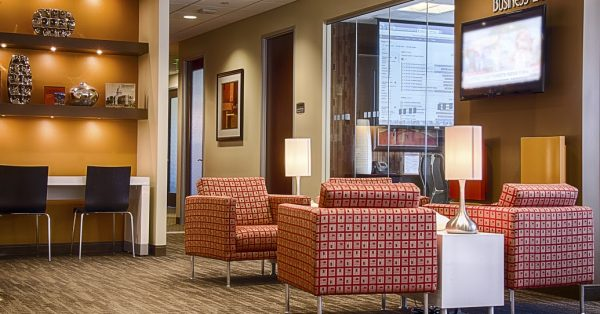 tuscany-business-lounge.webp