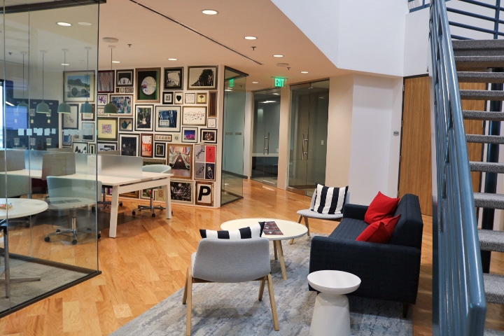 urban-towers-coworking-entry.webp